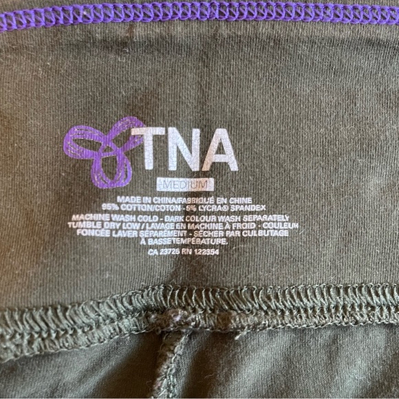 TNA green tights - Picture 2 of 2